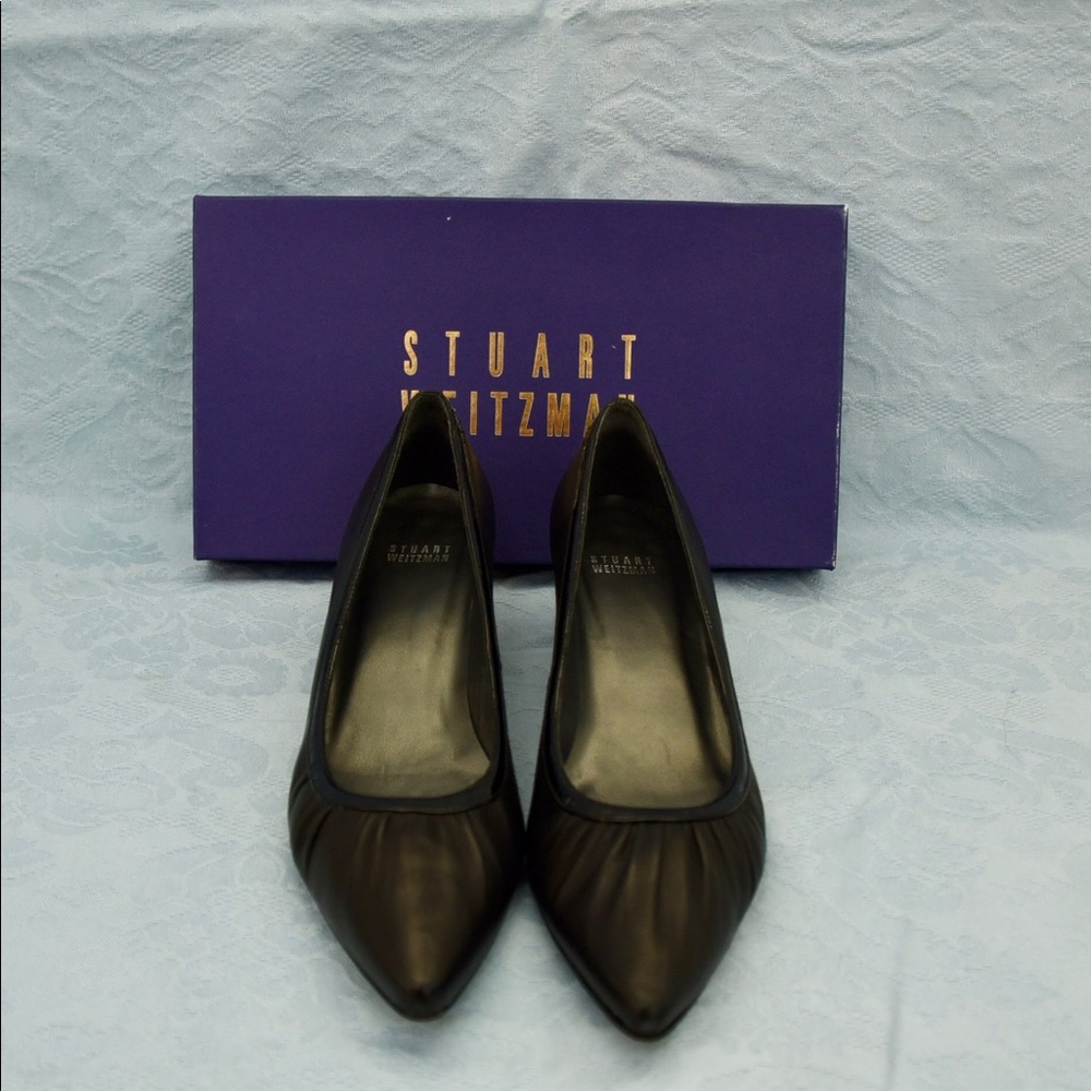 Stuart Weitzman “Duffy” kitten heels